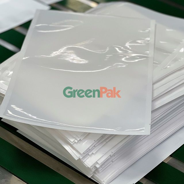 Vacuum pouch White background Nylon-PE 3 sides sealed
